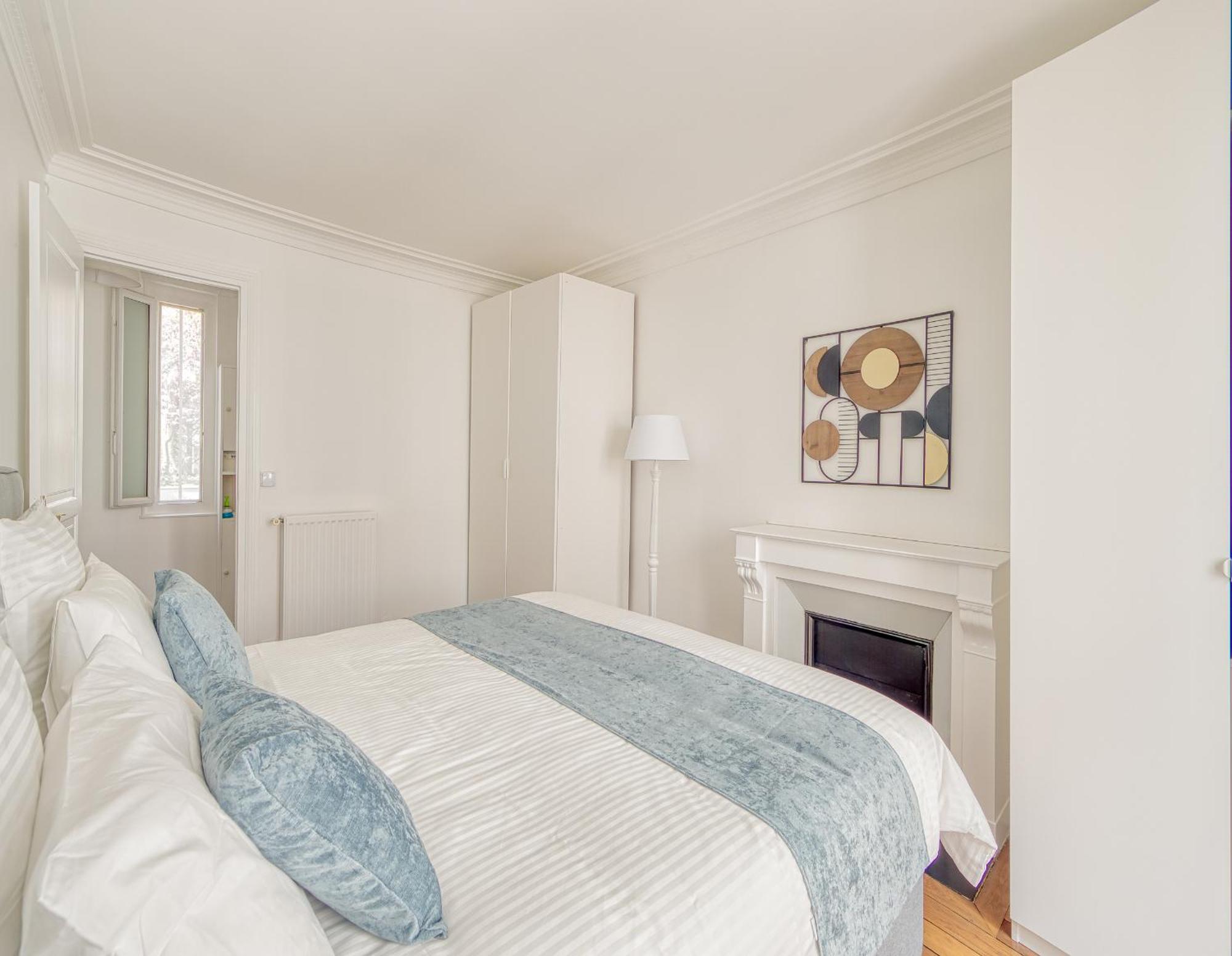 Eiffel Tower 10 Minutes 1br Renovated Appartement Parijs