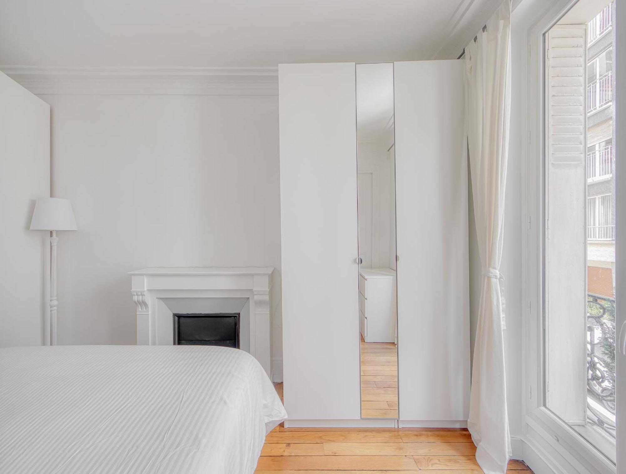 Appartement Eiffel Tower 10 Minutes 1br Renovated *